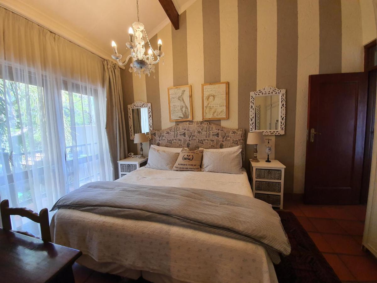 Waterhouse Guest Lodge - Indus Street Pretoria-Noord Esterno foto