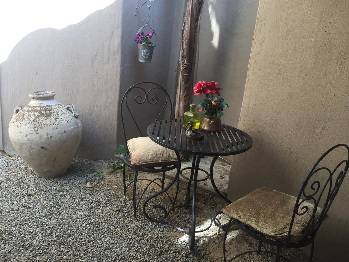 Waterhouse Guest Lodge - Indus Street Pretoria-Noord Esterno foto