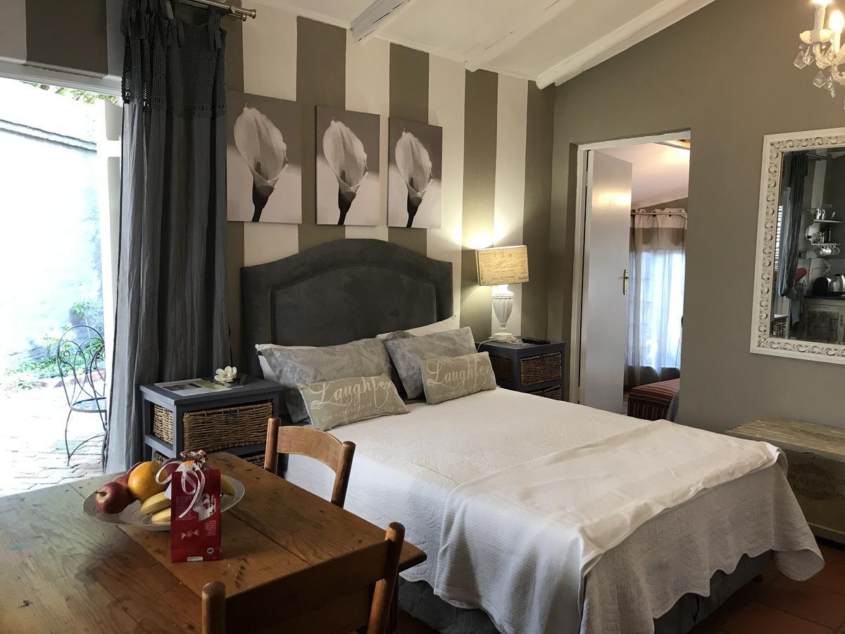 Waterhouse Guest Lodge - Indus Street Pretoria-Noord Esterno foto