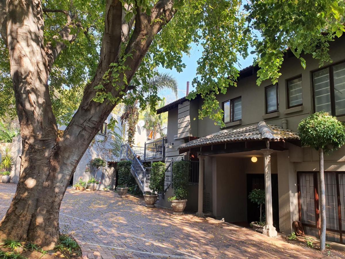 Waterhouse Guest Lodge - Indus Street Pretoria-Noord Esterno foto